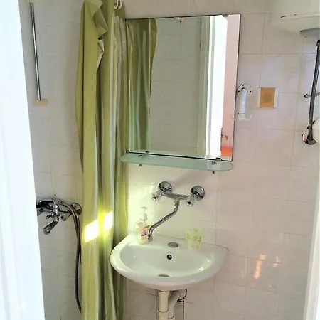 Apartment Dubravka Gradac (Split-Dalmatia)